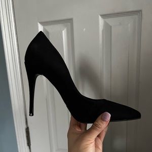 Black suede Steve Madden pumps 4 inch